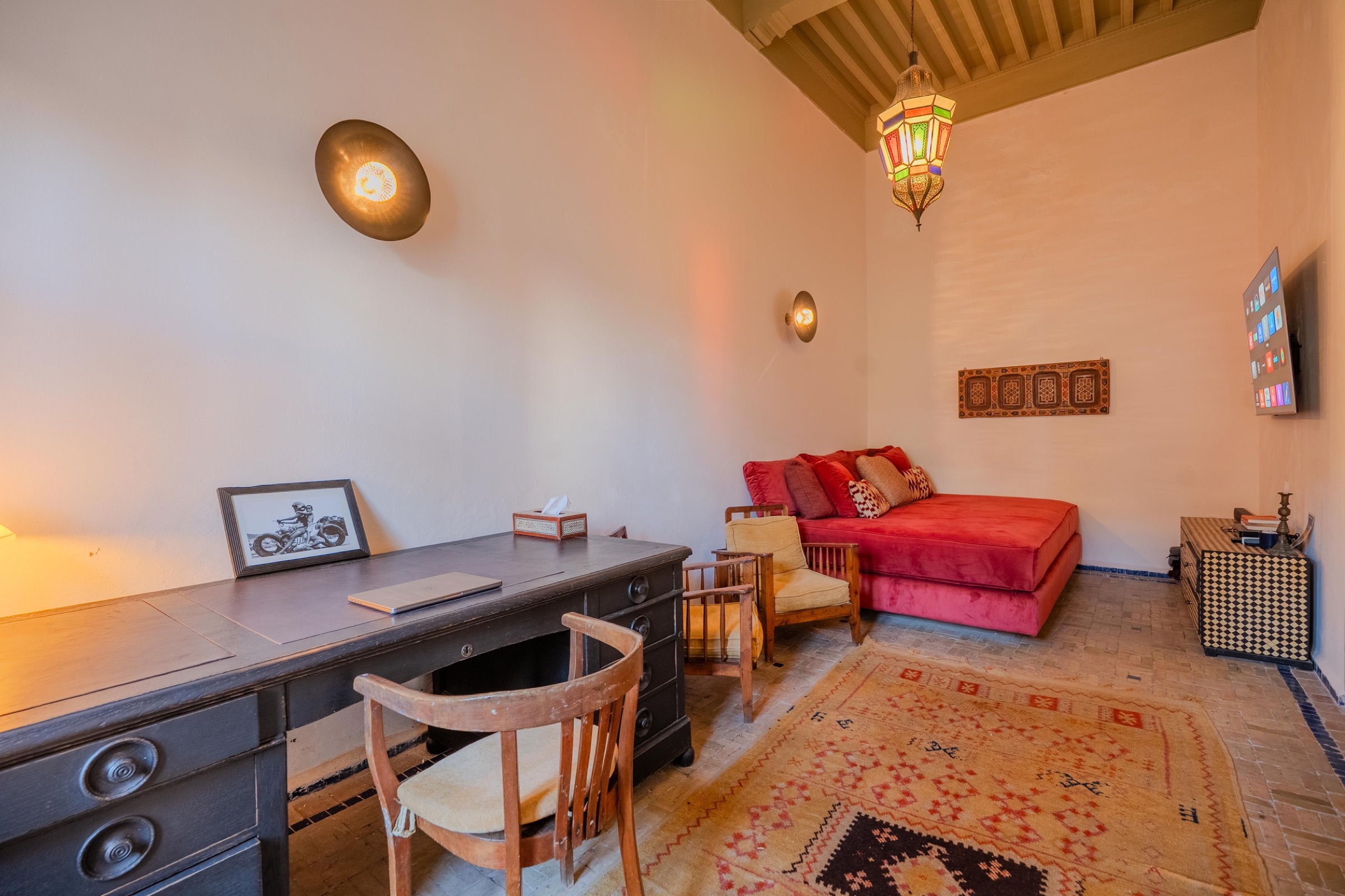 Calara Tobi — interior and rooftop views